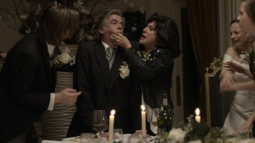 Tante Cor probeert Evert nog te redden in Gooische Vrouwen 2